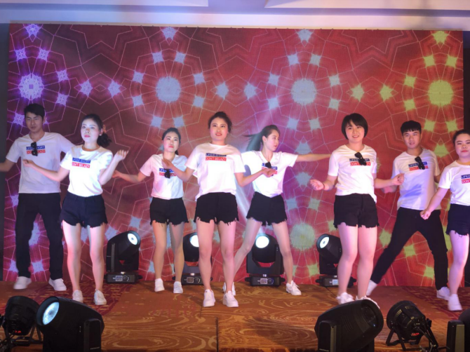 2019年年会舞蹈《C哩C哩》